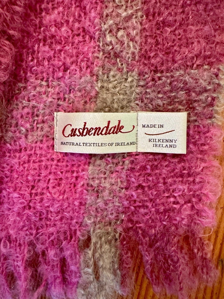 Vintage HOT PINK, PURPLE & BROWN Soft MOHAIR Wool SCARF Muffler Ireland 9"x64" - Image 4 of 4