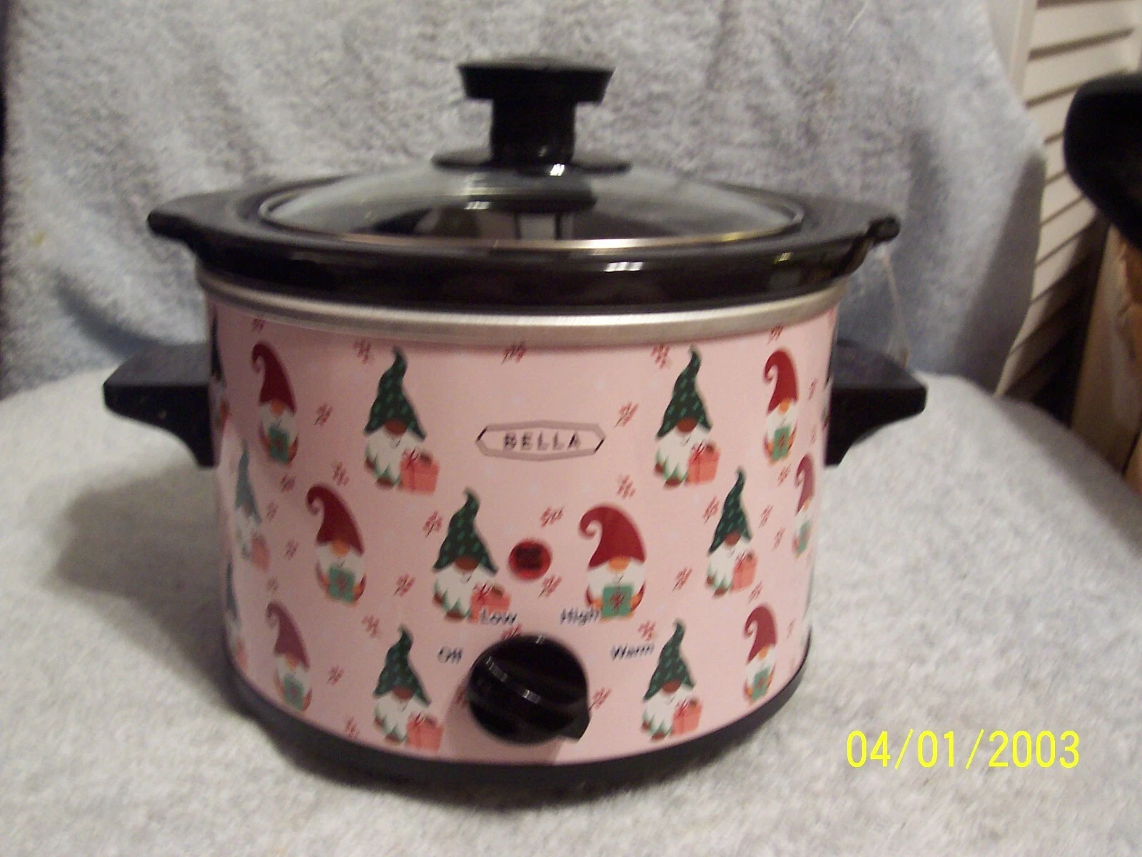 Bella 1.5 Quart Crock Pot Slow Cooker Pink Multicolor Gnomes New In Box