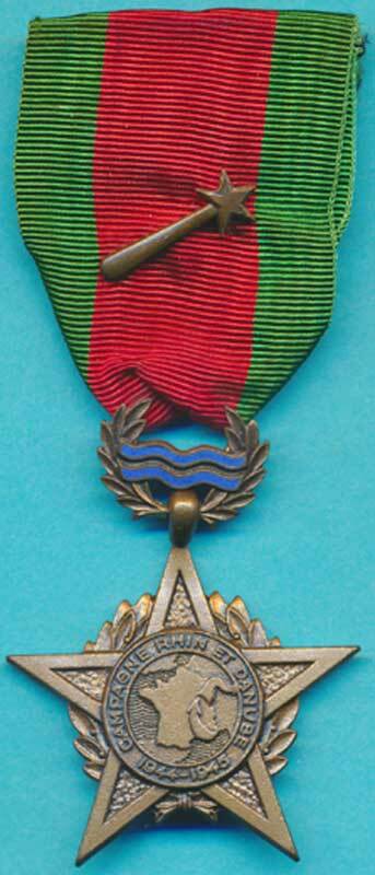 Armée de terre - Insigne de la 1ére Armée - Rhin et Danube - Métal