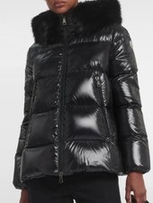 Moncler Laiche Damen Daunenjacke kurz schwarz...