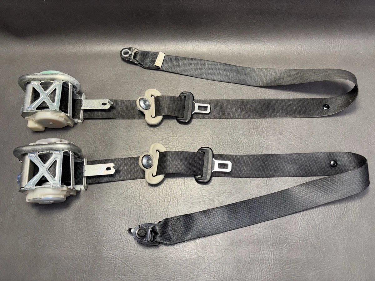 2009 - 2013 Mazda 6 Passengers (RIGHT FRONT) Seat Belt Retractor (OEM) Black 2009 - 2013 Mazda 6 Passengers (RIGHT FRONT) Seat Belt Retractor (OEM) Black