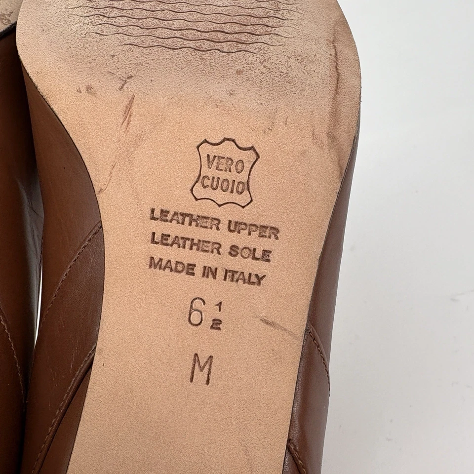 Zapatos de salón Talbots para mujer 6,5 marrón carmelo cuero liso punta punta tacón de gatito Foto 4 de 4