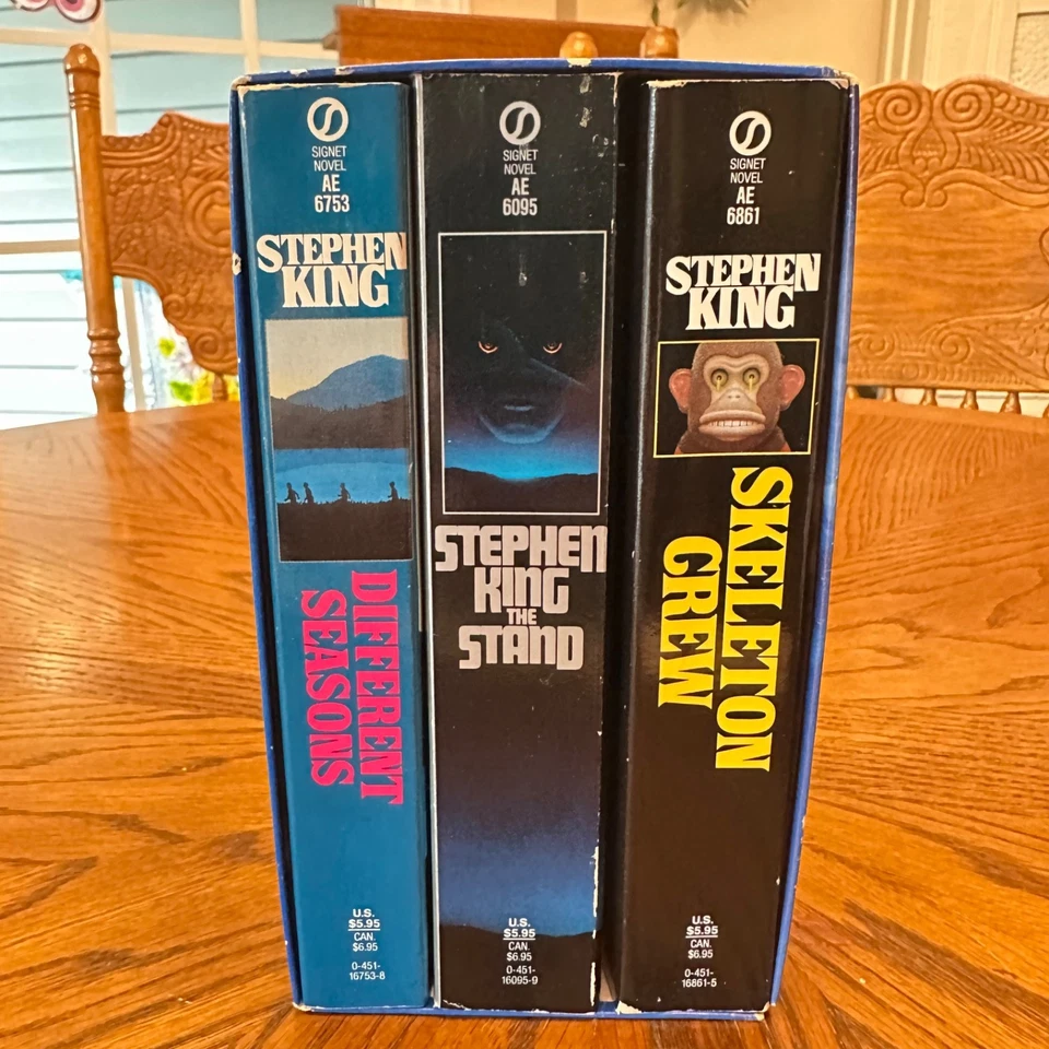 Stephen King Skeleton Crew, Different Seasons, The Stand Signet Box Set - Image 2 of 4
