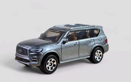 2022 INFINITI QX80  Diorama Rare Collectible DieCast Model SUV 1:64 Silver LOOSE - Picture 1 of 8