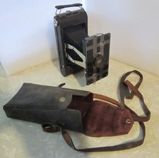 1933-1937 Kodak Jiffy Six - 16 Art Deco Bellows Camera w/Leather Case