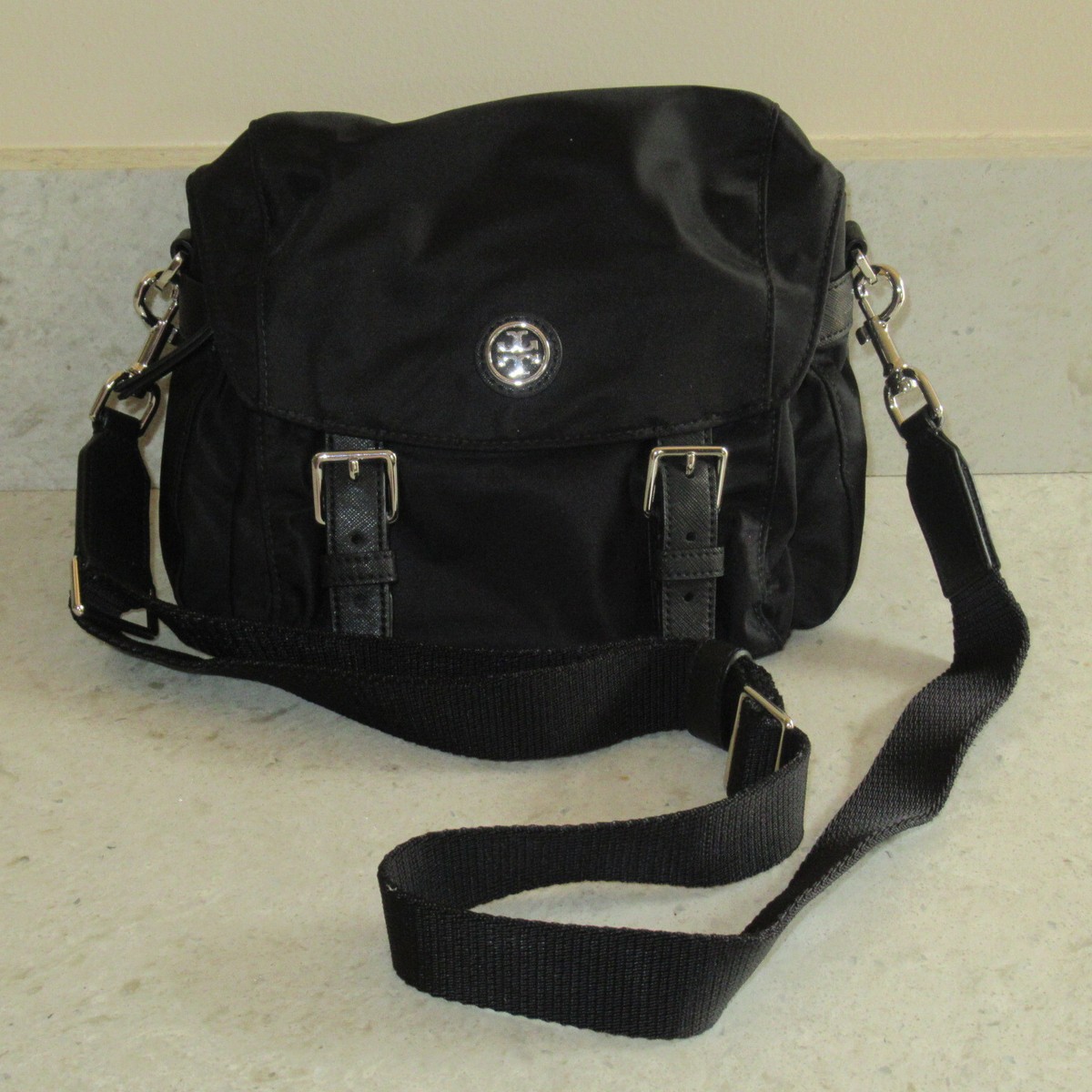 TORY BURCH Virginia スモールメッセンジャーバッグ 2way Tory Burch Virginia Nylon Small Messenger Crossbody Bag