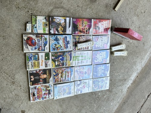 Nintendo Wii Console Bundle With 20 Games (no Power Supply)