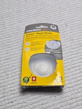 Medela Contact Nipple Shields Medium 20mm 2 Pack with Case