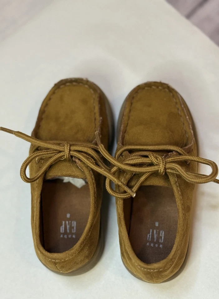 Botas Gap para niños pequeños sin usar, en caja, cuero de gamuza tostado talla 8 usadas una vez Foto 4 de 4