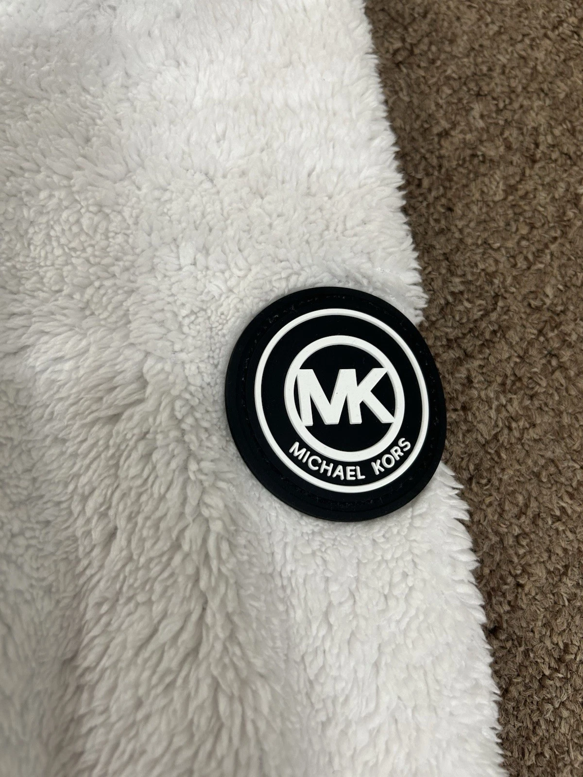Felpa con cappuccio 604 Michael Kors pelliccia sintetica zip intera bianca e nera orsacchiotto tasche assortite
