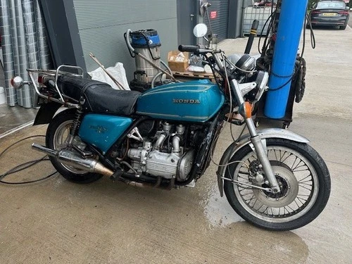 1976 Honda GL1000 GL 1000 GoldWing UK reg'd - Picture 1 of 3