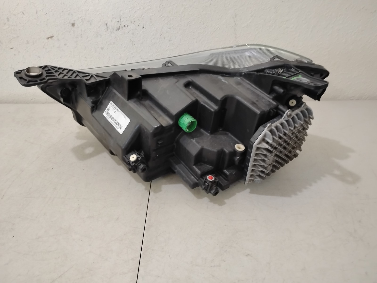 Maserati Ghibli 2014-2019 Right Headlight