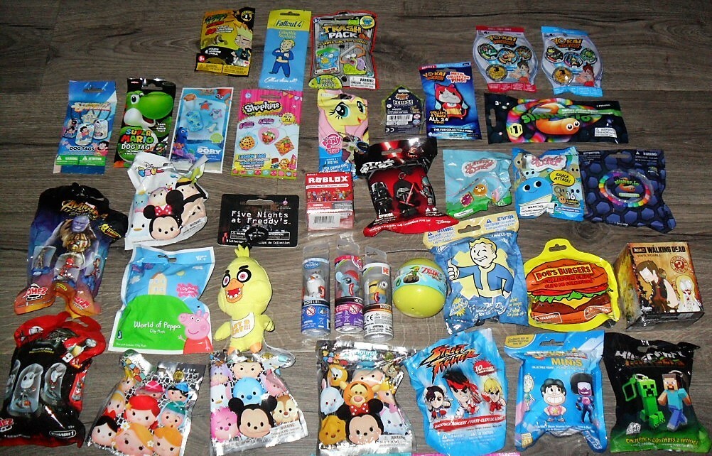 BLIND BAGS MASHEMS HANGERS DOG TAGS DOMEZ CARDS ROBLOX SHOPKINS ANIMAL