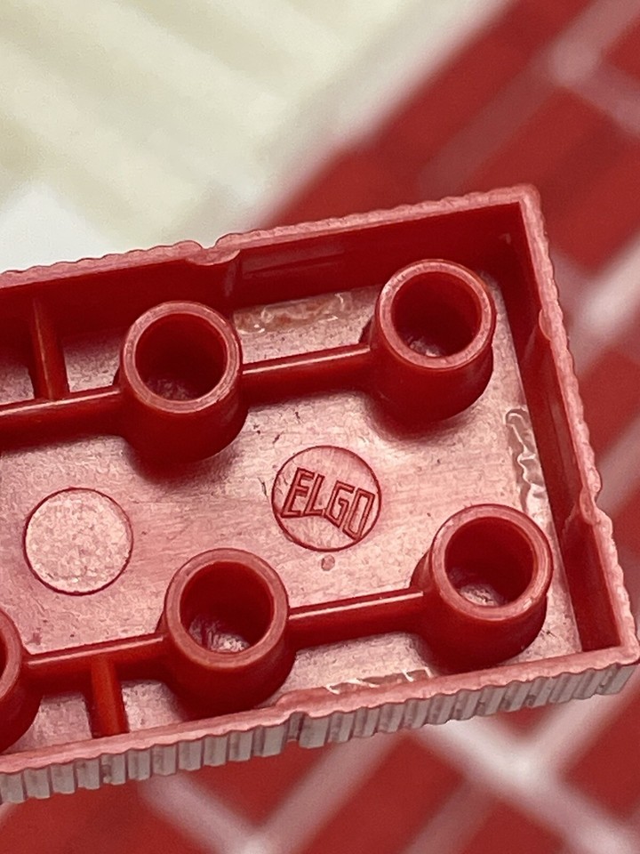 Vtg American Plastic Bricks By ELGO InterLocking Building Blocks