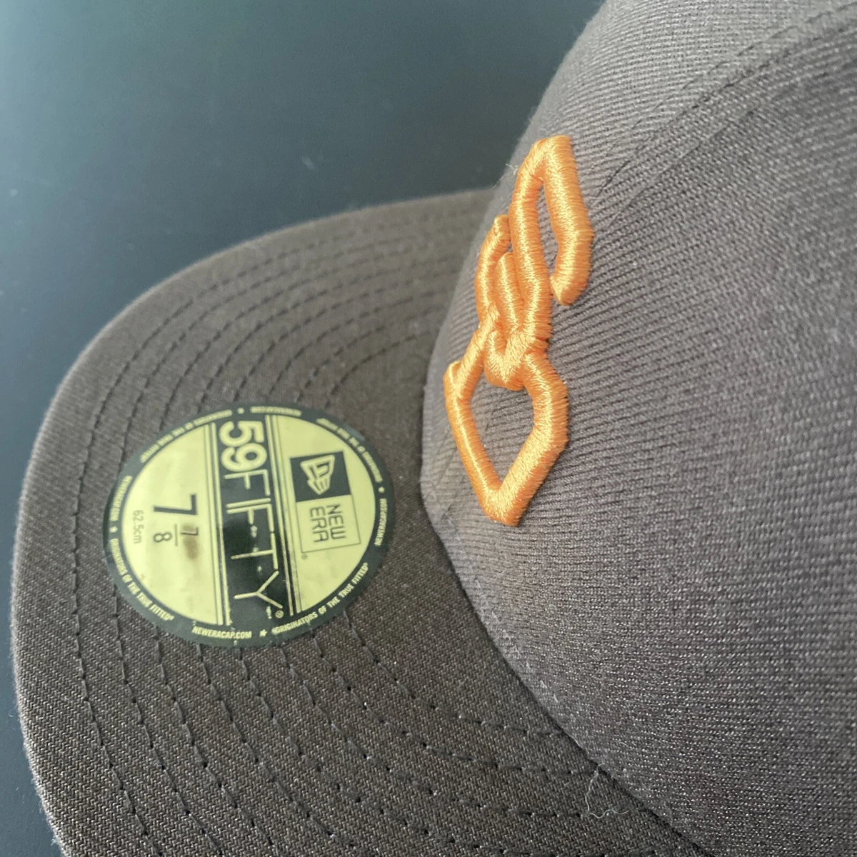 SAN DIEGO PADRES NEW ERA FITTED 7 7/8 BROWN GOLD SD LOGO 1969 HAT
