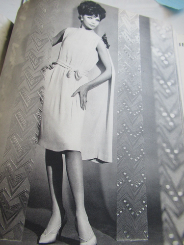 FEMME CHIC ZEITSCHRIFTENSAMMLUNGEN MODE ETE 1961 RIESIGE Doppelausgabe CARDIN DIOR - Bild 8 von 9