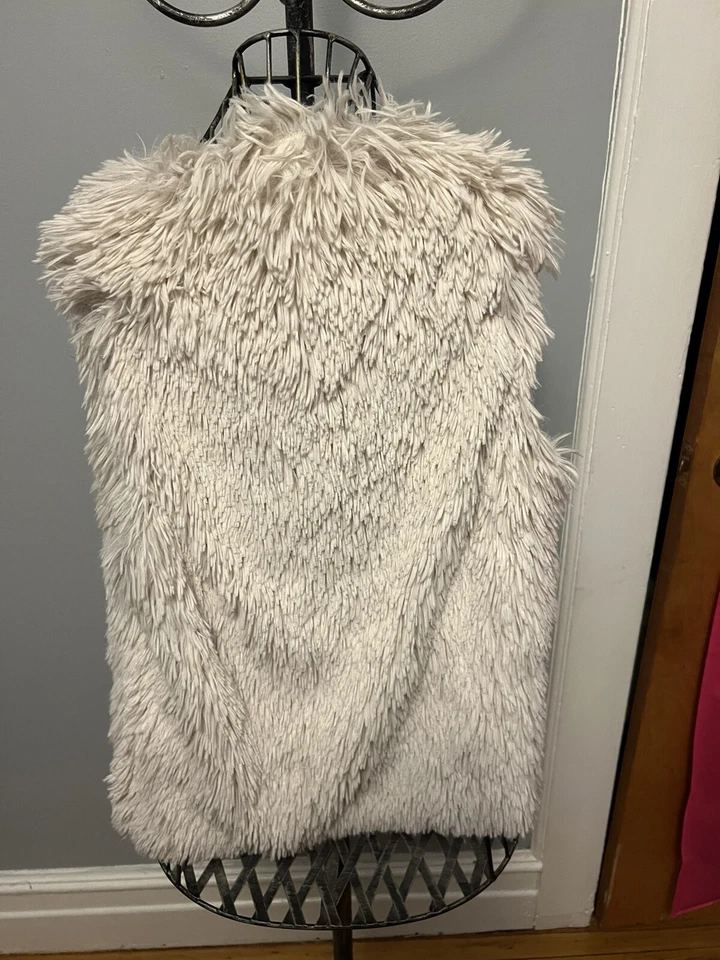 Double Zero Ladies Size Large Faux Fur Lined Open Vest Beige - Imagem 4 de 4