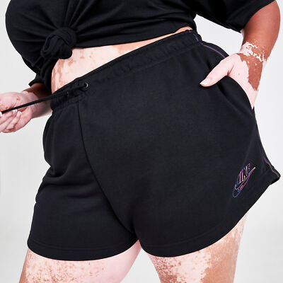 Nike Sportswear Women's Plus Size Essential Futura French Terry Shorts NWT
