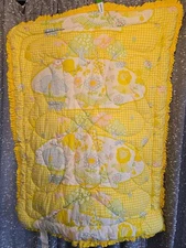 Vintage 70s Wamsutta Baby Crib Quilt/Comforter Yellow Gingham W/Safari Animals