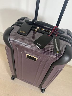 Tumi Vapor 22” International Carry-On Hardcase Spinner
