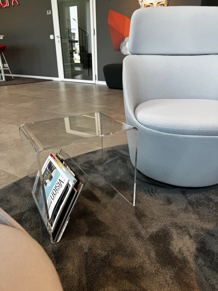 Tavolino Portariviste In Plexiglass Trasparente Comodino Sala Camera 40x33x40H - Immagine 2 di 3