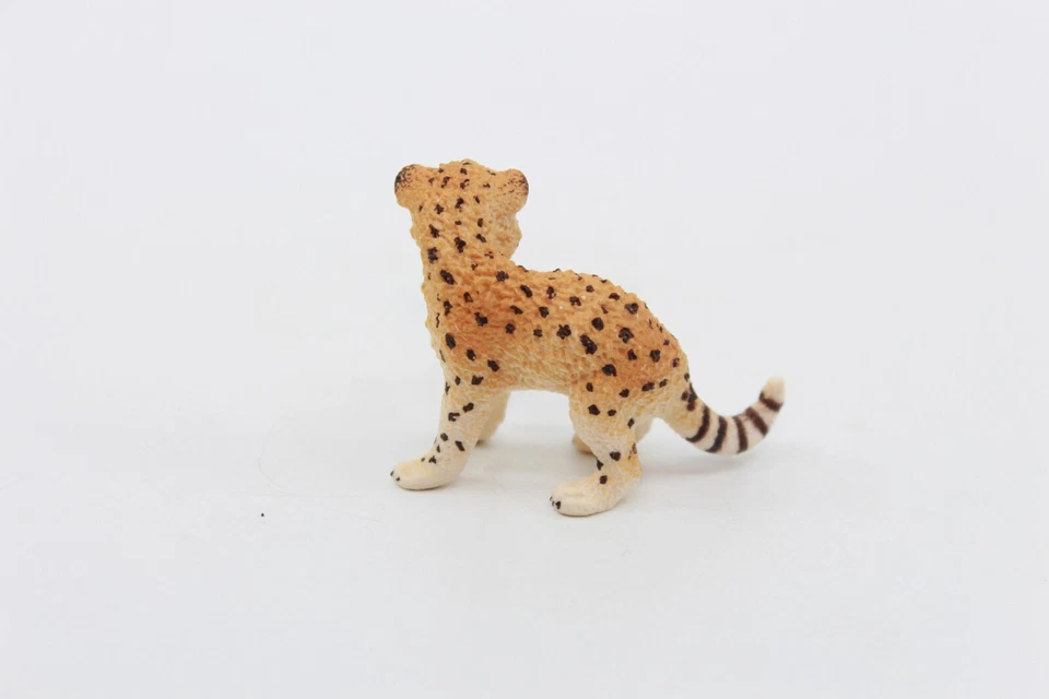 Boneco animal CHEETAH BABY CUB 1,5" - Schleich vida selvagem - Imagem 3 de 4