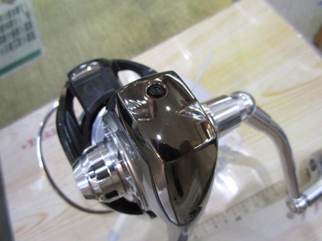 Daiwa 10 Saltiga 6500H Both Handle Spinning Fishing Reel w