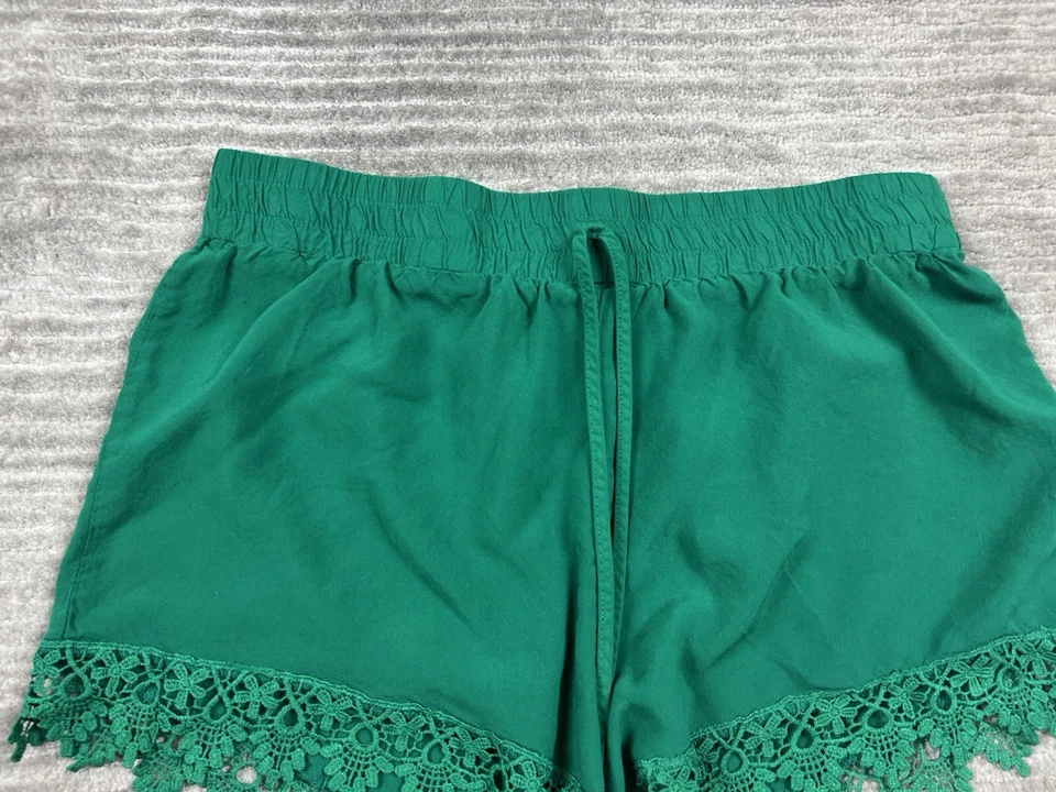 Pantalones Cortos Ambiance Apparel Para Mujer Grandes Verde Encaje Dobladillo Tirar con Cordón Rayón Foto 2 de 4