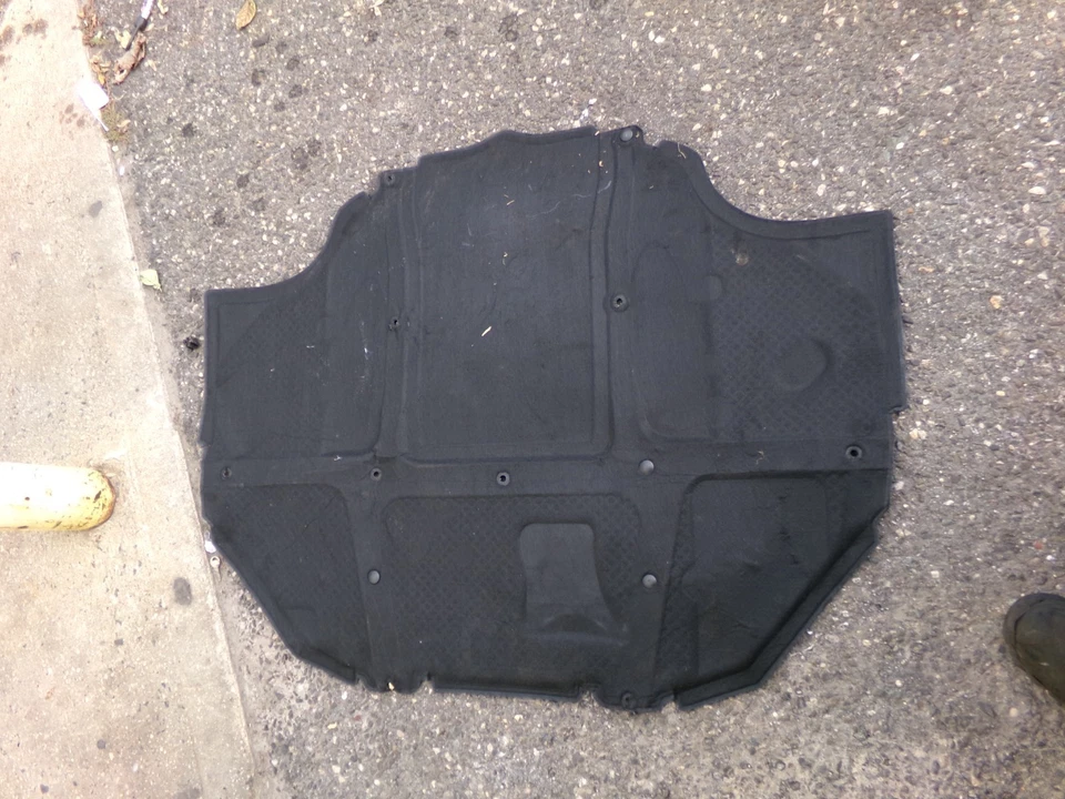 Almofada de isolamento sob o capô 2306820526 03-06 Mercedes Benz R230 SL600 SL500 - Imagem 2 de 4