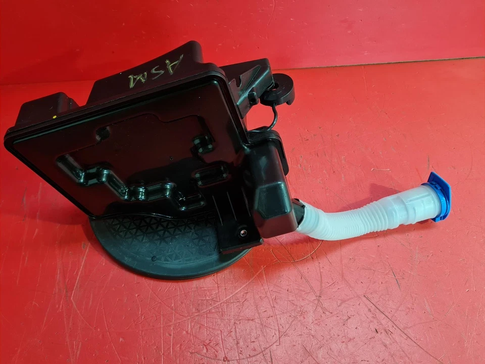 SKODA FABIA WASHER BOTTLE 2016 5 DOOR HATCH - Imagem 2 de 4