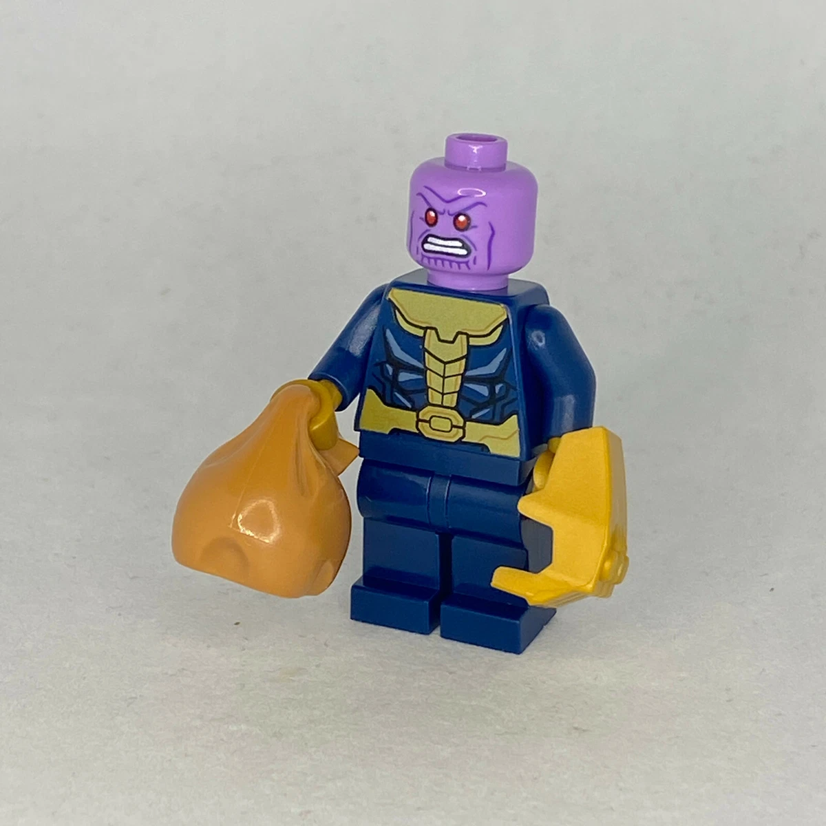 Thanos no helmet LEGO minifigure 2021 Marvel Advent Calendar 76196