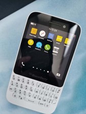 BlackBerry Q5 Unlocked 4G/LTE 8GB 3.1" 5MP SIM FREE Keyboard Smartphone