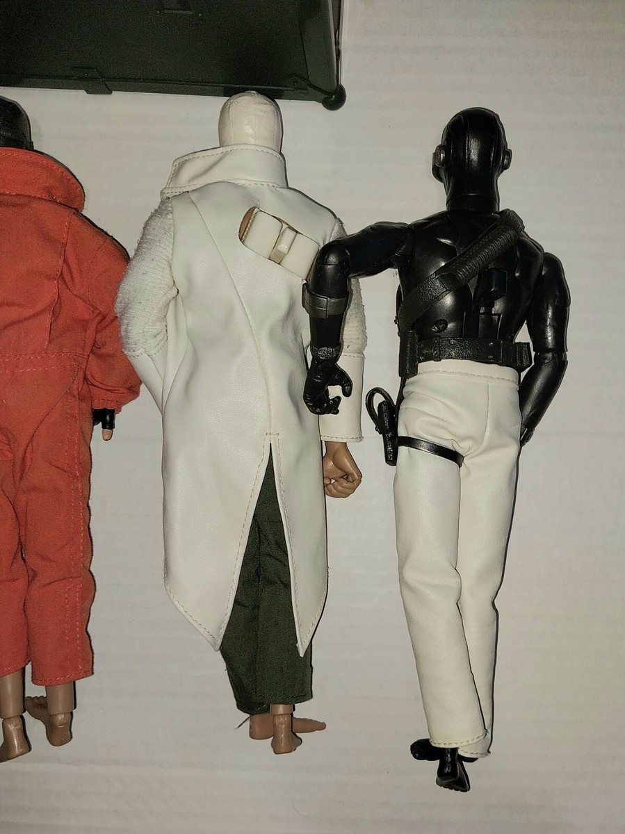 G.I.ジョー アクションソルジャー フットロッカーシリーズ12インチフィギュア Hasbro Footlocker and Action Soldier Action Figure for sale