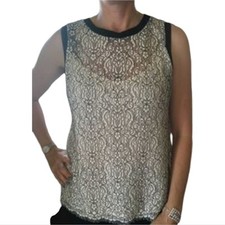 Blusa de encaje Nine Britton Jaiba blanca y negra victoriana talla grande