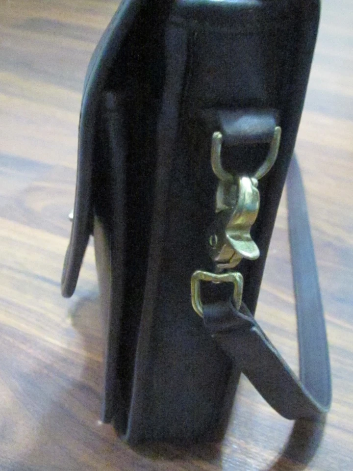 COACH 5130 VINTAGE DARK BROWN GLOVE LEATHER STATION CROSSBODY PURSE 1990'S - Image 3 of 4