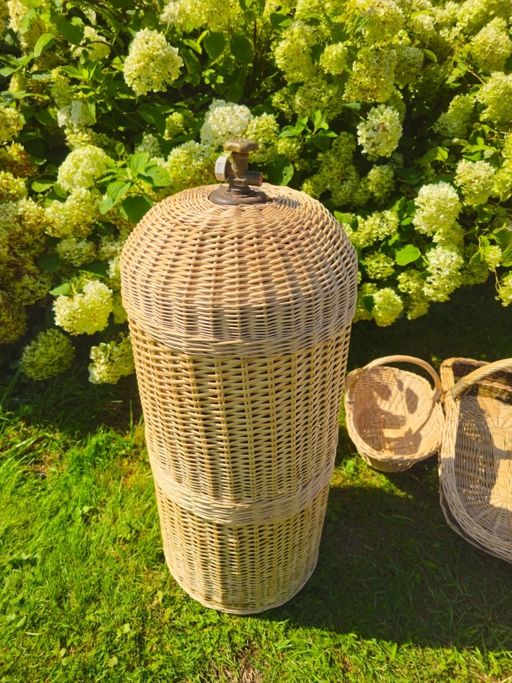 Natural Wicker Gas Cylinder Cover – Handwoven Propane Tank Hide - Image 4 of 4