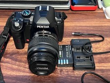 PENTAX K-r 12MP Digital SLR Camera Black w/ 18-55mm f/3.5-5.6 Lens