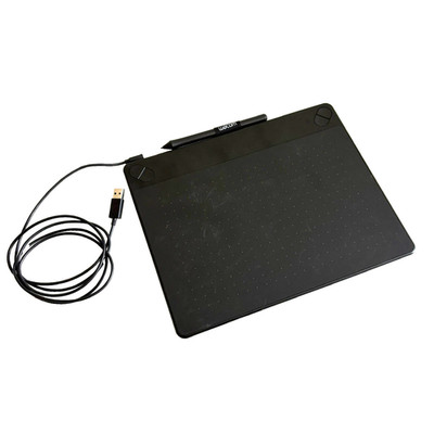 Wacom Intuos CTH-690/K1 Comic Art Pen Touch Tablet with Case