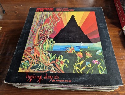 MOUNTAIN - LIVE (THE ROAD GOES EVER ON) LP ILPS 9199 ISLAND RECORDS 1972 VG+!