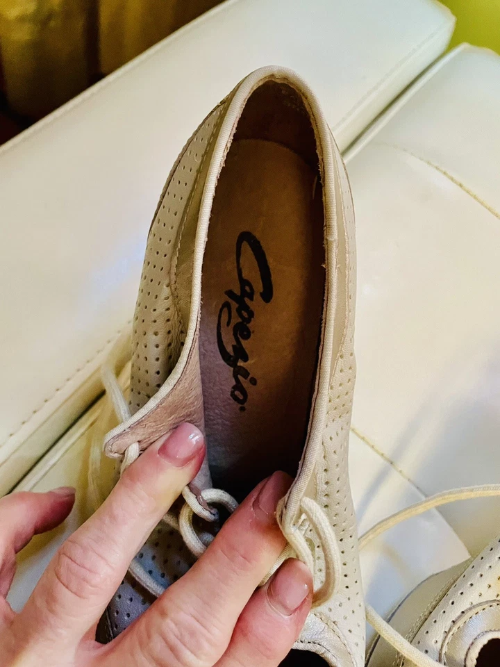 RARO Zapatos de Vestir Vintage Años 80 CAPEZIO Estilo Abuela 2 Tonos Con Cordones Punta de Ala 7.5 Foto 4 de 4