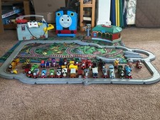 Thomas and friends, mat, 30 trains, shed all in working order.