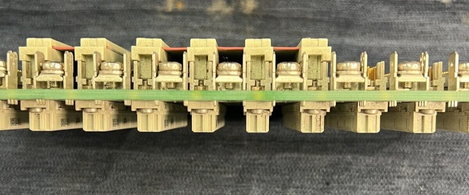 MÓDULO PCB PLANO POSTERIOR SCHROFF 2300-212/10 VME 1-0 BUS 12 RANURAS Foto 4 de 4