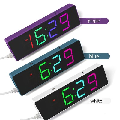 Bunte Digitaluhr Bausatz für Bastler, die sich für Elektronik interessieren