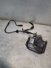 Mercedes-Benz CLA C118 X118 2023 Vorne rechts Bremssattel vorne A1774219200