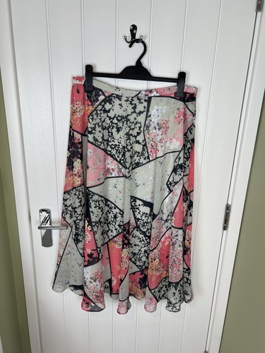 Per Una Pink & Grey Multi Patchwork Floral Lined Midi Floaty Skirt Size 14 - Picture 2 of 9