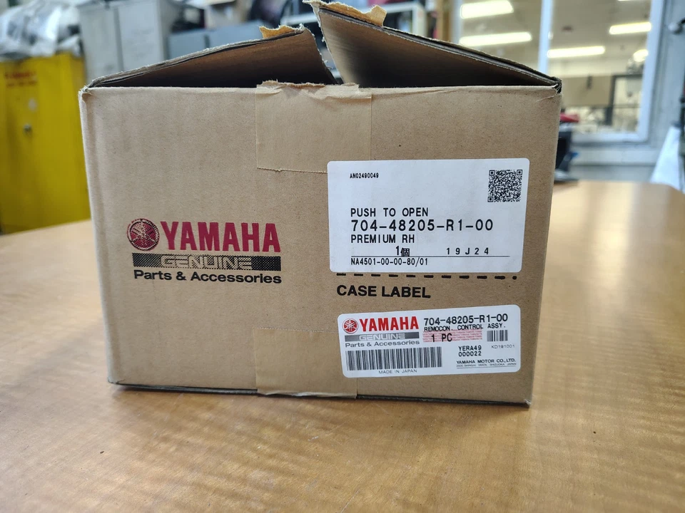 Mando a distancia yamaha 704 -48205-r1-00 Foto 2 de 4
