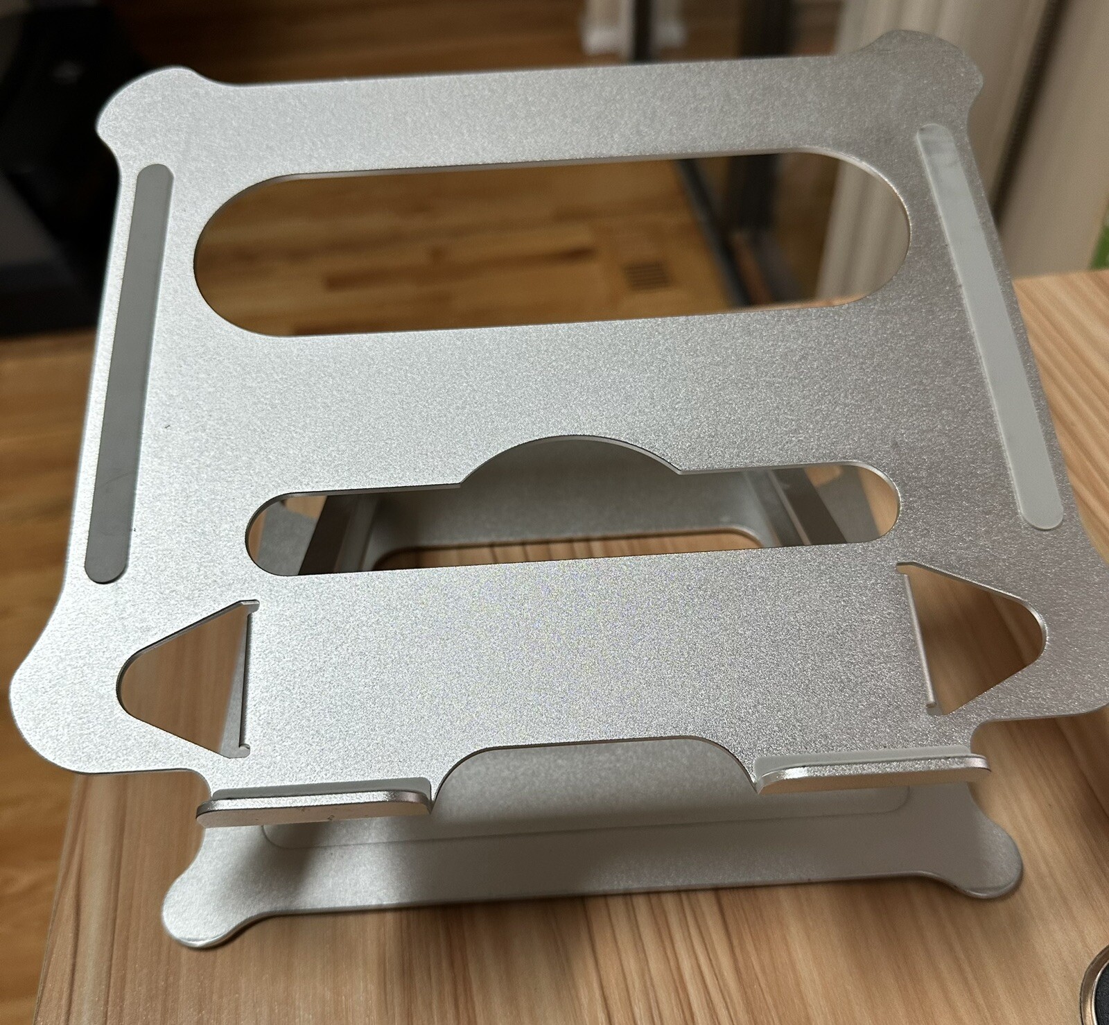 Adjustable Aluminum Laptop Stand for Desk Fits 7 to 16 Inch Screens-image