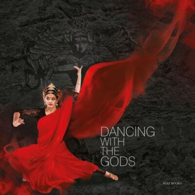Dancing With The Gods, Monidipa Mukherjee,Sutapa Sengupta, Good Book