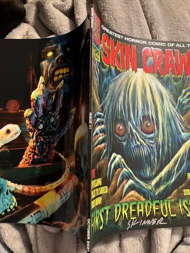 Art of Skinner signed Skin Crawl Horror Comic black and white edition - Picture 6 of 6
