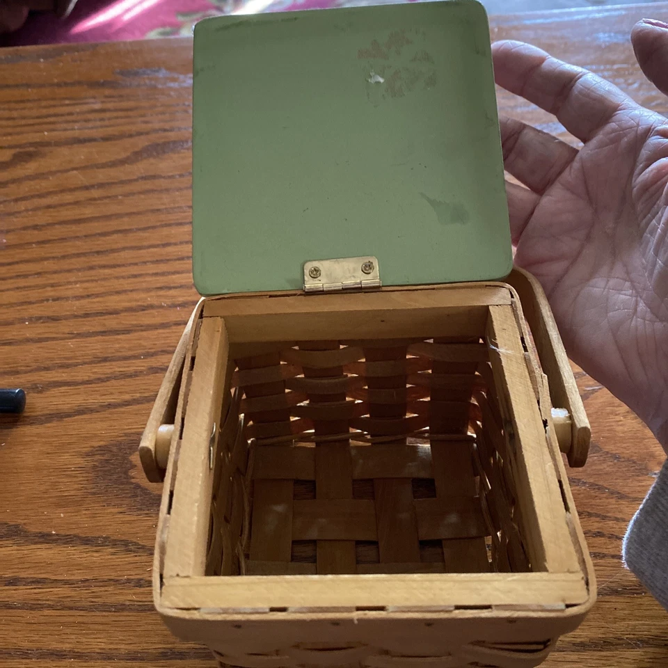 Christmas Wicker Basket “Merry And Magical” Santa Designed By Beth Yarbrough - Image 4 of 4